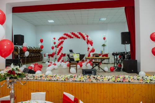 91187598 1479045592274230 2959435730566250496 o