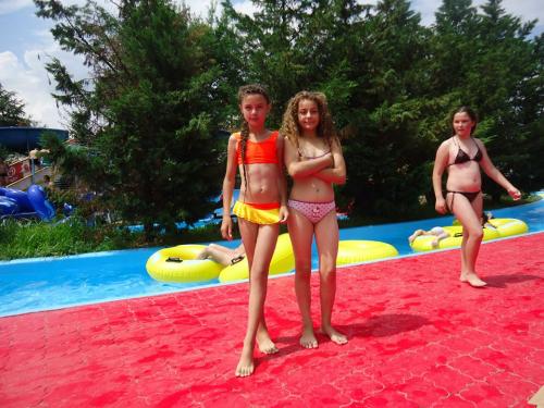 10553546 308742855971182 2963648532494404621 n